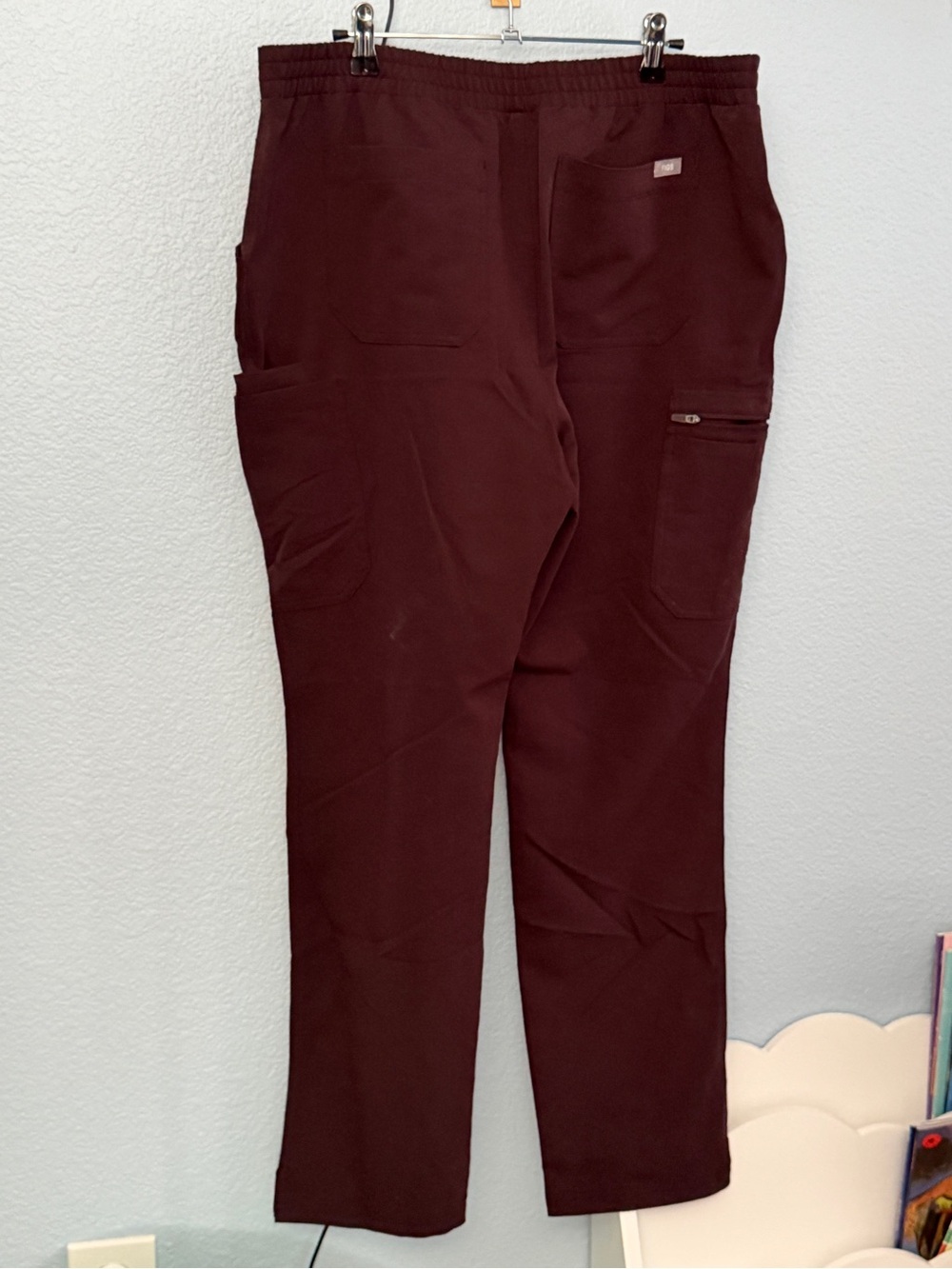 Figs Women's espresso yola high rise Scrub Pants - Picture 2 of 2